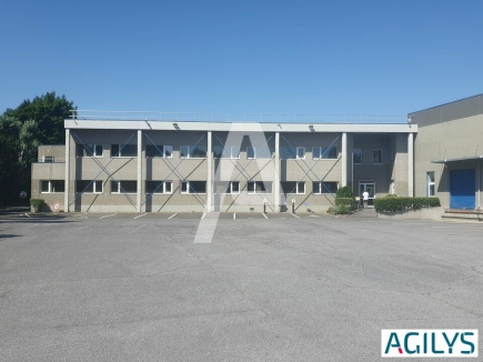 Activités / entrepôts à louer – SAINT-THIBAULT-DES-VIGNES (77400) – 2