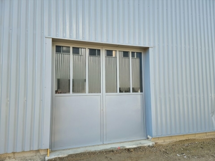 Activités / entrepôts à louer – VAUX LE PENIL (77000) – 1