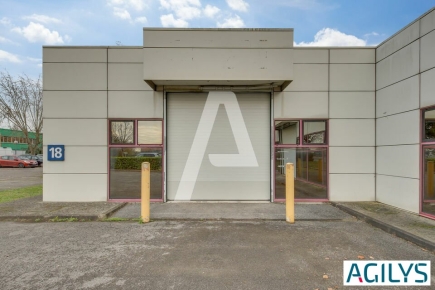 Activités / entrepôts à louer – SAINT-THIBAULT-DES-VIGNES (77400) – 3