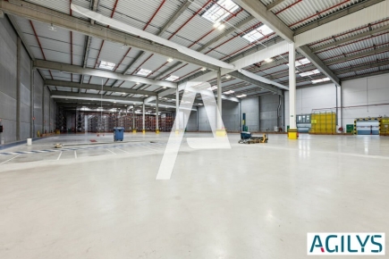 Activités / entrepôts à louer – SERRIS (77700) – 5