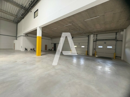 Activités / entrepôts à louer – MITRY-MORY (77290) – 1