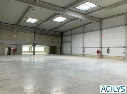 Activités / entrepôts à louer – LIEUSAINT (77127) – 1