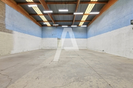 Activités / entrepôts à louer – EMERAINVILLE (77184) – 3