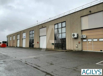 Activités / entrepôts à louer – COIGNIERES (78310) – 3