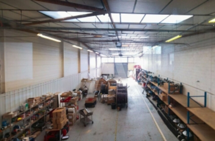 Activités / entrepôts à louer – COIGNIERES (78310) – 1