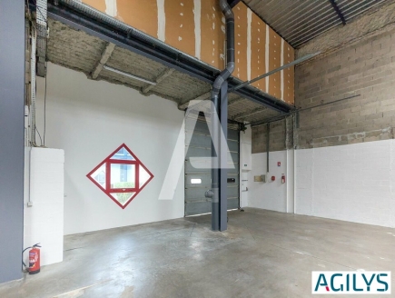 Activités / entrepôts à louer – ÉLANCOURT (78990) – 1