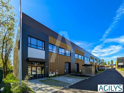 Activités / entrepôts à louer – TRAPPES (78190) – 2