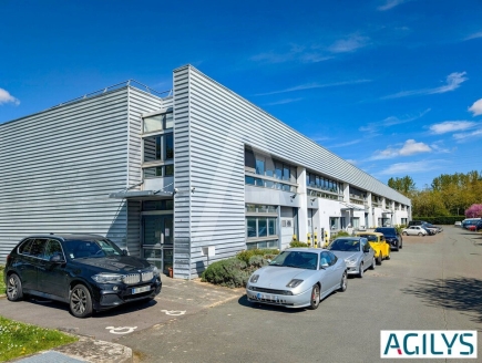 Activités / entrepôts à louer – TRAPPES (78190) – 2