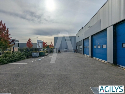 Activités / entrepôts à vendre – GUIBEVILLE (91630) – 2