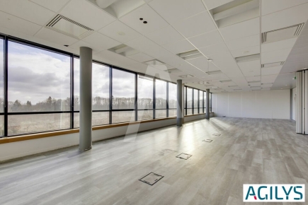 Bureaux à louer – SACLAY (91400) – 1