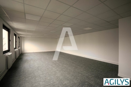 Bureaux à louer – LISSES (91090) – 3