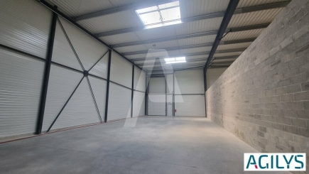Activités / entrepôts à vendre – VILLEBON SUR YVETTE (91140) – 3