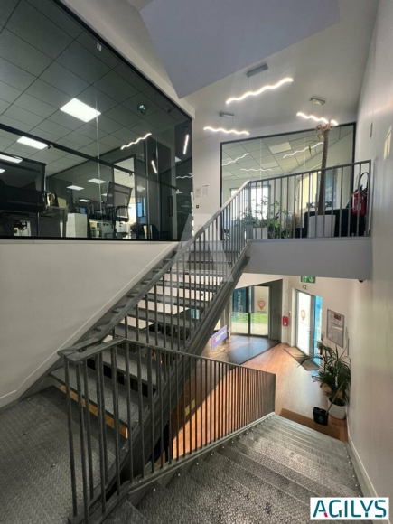 Activités / entrepôts à vendre – MASSY (91300) – 2