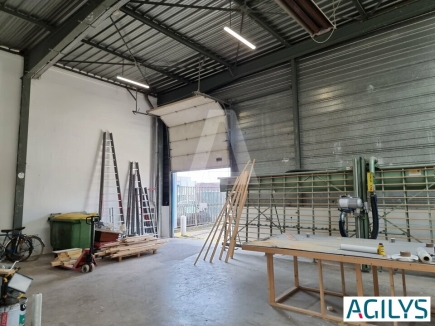 Activités / entrepôts à louer – VILLIERS SUR ORGE (91700) – 2