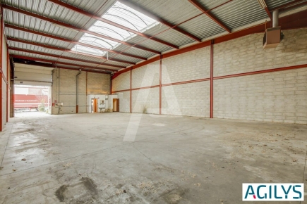 Activités / entrepôts à louer – BONDOUFLE (91070) – 2