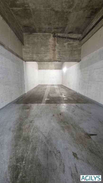 Activités / entrepôts à vendre – LONGJUMEAU (91160) – 2