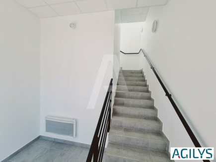 Activités / entrepôts à louer – CORBEIL ESSONNES (91100) – 2