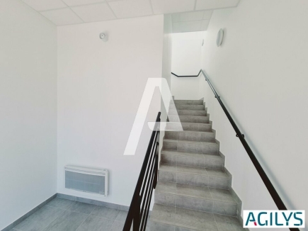 Activités / entrepôts à louer – CORBEIL ESSONNES (91100) – 1