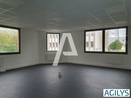 Bureaux à louer – IGNY (91430) – 2