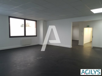 Bureaux à louer – IGNY (91430) – 3