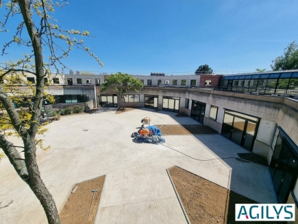 Activités / entrepôts à louer – MASSY (91300) – 2