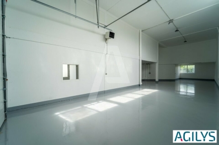 Activités / entrepôts à louer – EVRY-COURCOURONNES (91000) – 2