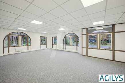 Bureaux à louer – ORSAY (91400) – 3