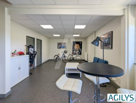 Activités / entrepôts à louer – MASSY (91300) – 2