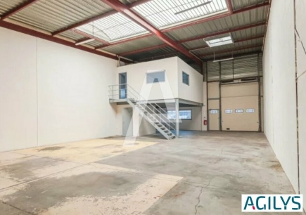 Activités / entrepôts à louer – LISSES (91090) – 2