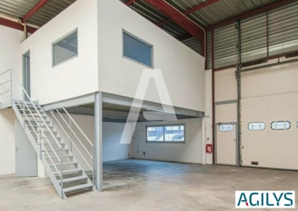 Activités / entrepôts à louer – LISSES (91090) – 1