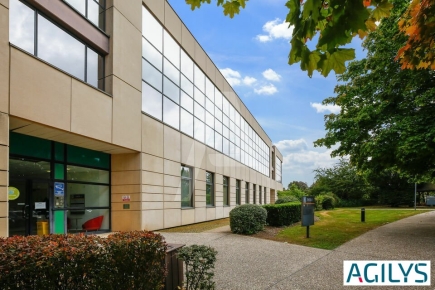 Activités / entrepôts à louer – LES ULIS (91940) – 1