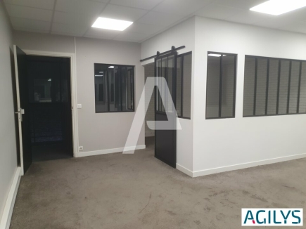 Activités / entrepôts à vendre – MORANGIS (91420) – 2