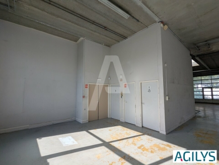 Activités / entrepôts à louer – VILLEJUST (91140) – 2