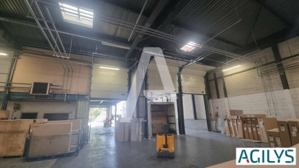 Activités / entrepôts à louer – VILLEBON-SUR-YVETTE (91140) – 3