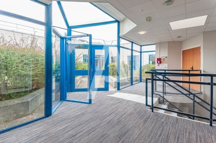 Activités / entrepôts à louer – VILLEBON SUR YVETTE (91140) – 2