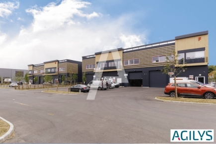 Activités / entrepôts à vendre – VILLEBON SUR YVETTE (91140) – 3