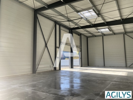 Activités / entrepôts à louer – VILLEBON SUR YVETTE (91140) – 1