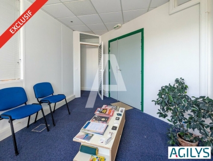 Bureaux à vendre – MASSY (91300) – 3
