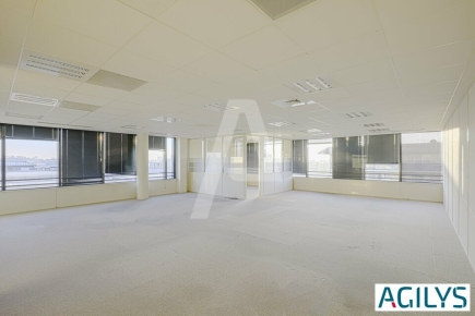 Bureaux à louer – MASSY (91300) – 1