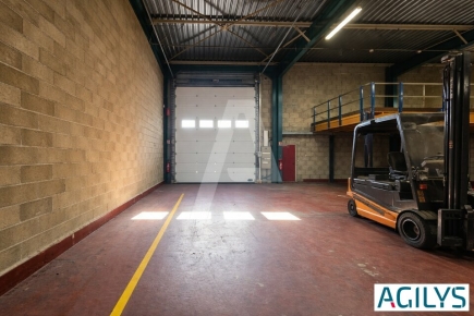 Activités / entrepôts à vendre – LISSES (91090) – 2
