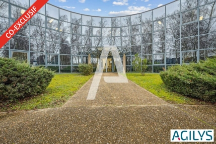 Activités / entrepôts à vendre – SACLAY (91400) – 2
