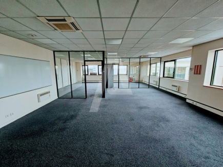 Bureaux à louer – VILLEBON SUR YVETTE (91140) – 3