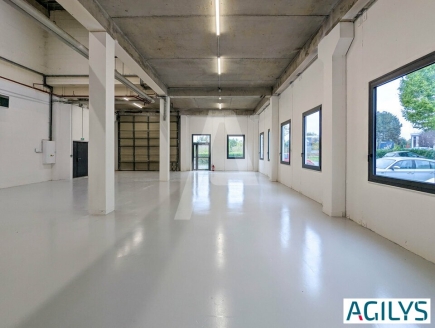 Activités / entrepôts à louer – VILLEBON SUR YVETTE (91140) – 1