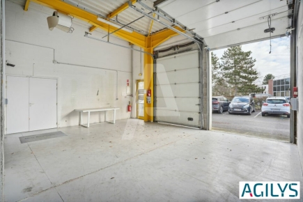 Activités / entrepôts à louer – LES ULIS (91940) – 2