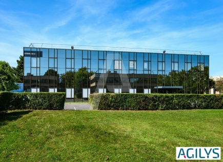 Activités / entrepôts à louer – VILLEBON SUR YVETTE (91140) – 1