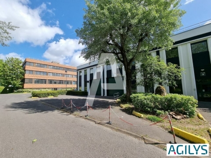 Activités / entrepôts à louer – VERRIERES LE BUISSON (91370) – 2