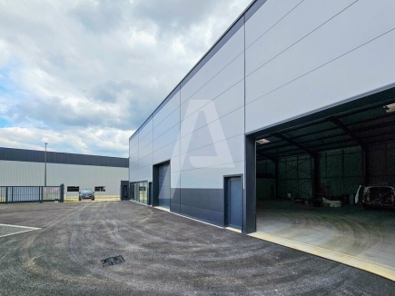 Activités / entrepôts à louer – ARPAJON (91290) – 2