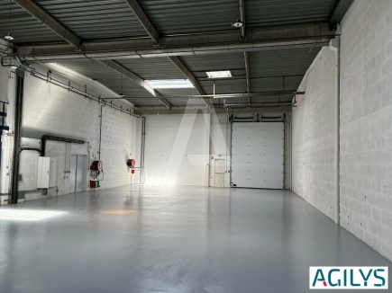 Activités / entrepôts à louer – MASSY (91300) – 3