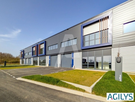 Activités / entrepôts à louer – VILLEBON-SUR-YVETTE (91140) – 2