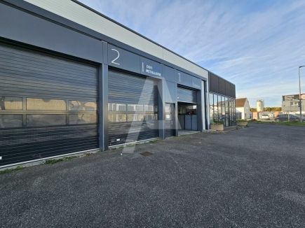 Locaux commerciaux à louer – MILLY-LA-FORÊT (91490) – 3